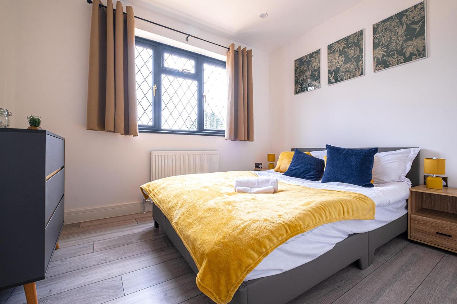 7 Guests - 4 Bedroom - Free Wi-Fi - Kettering Eksteriør bilde